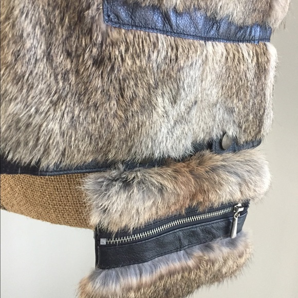 SPI 25 Sandy Pino genuine rabbit fur with bag vest - Picture 5 of 8
